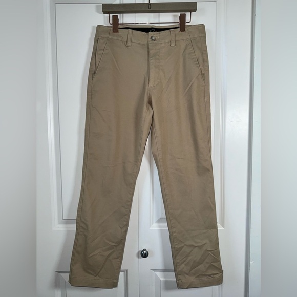 Eddie Bauer Men's Flex Wrinkle-Resistant Sport Chinos - Classic - Picture 4 of 9